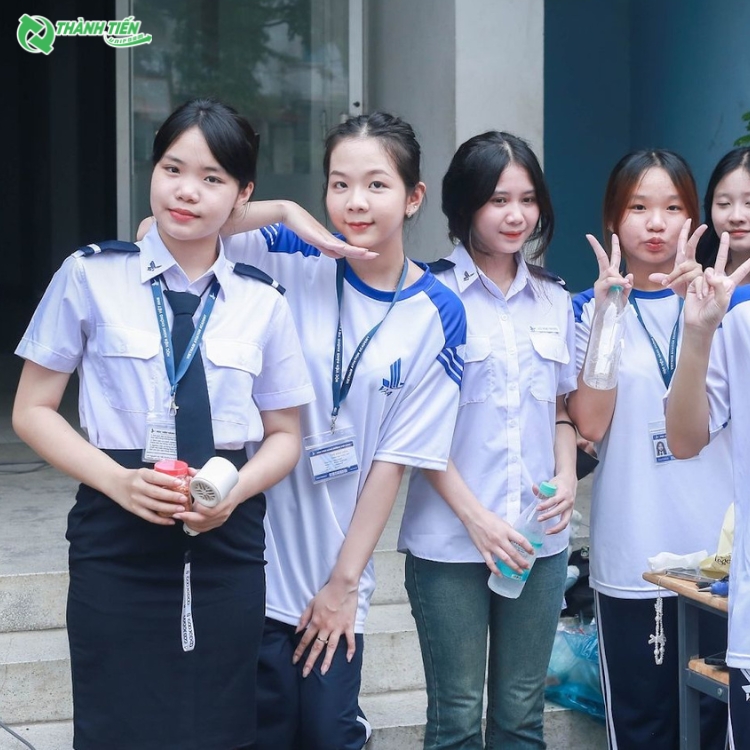 ao-dong-phuc-cac-truong-dai-hoc_(52)