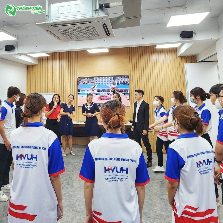 ao-dong-phuc-cac-truong-dai-hoc_(70)