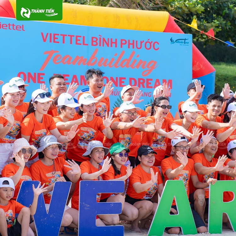 dong-phuc-cong-ty-dong-phuc-doanh-nghiep_(1)