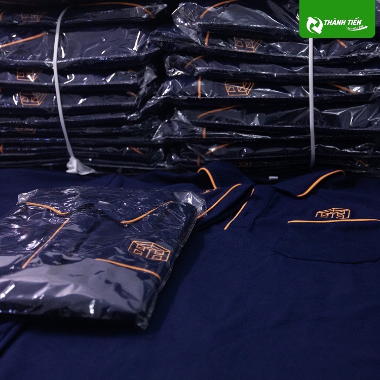 may-ao-dong-phuc-so-luong-it_(2)